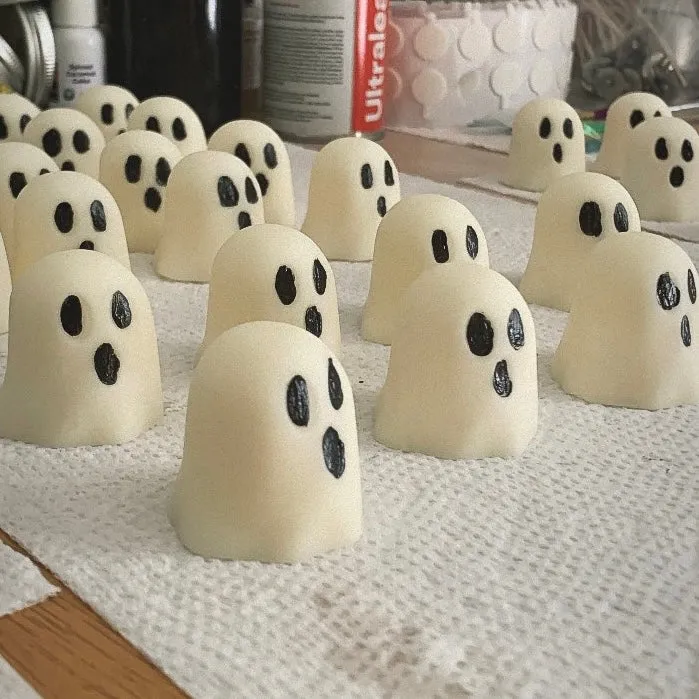 4 pc Ghostie Shaped Soy Wax Melts