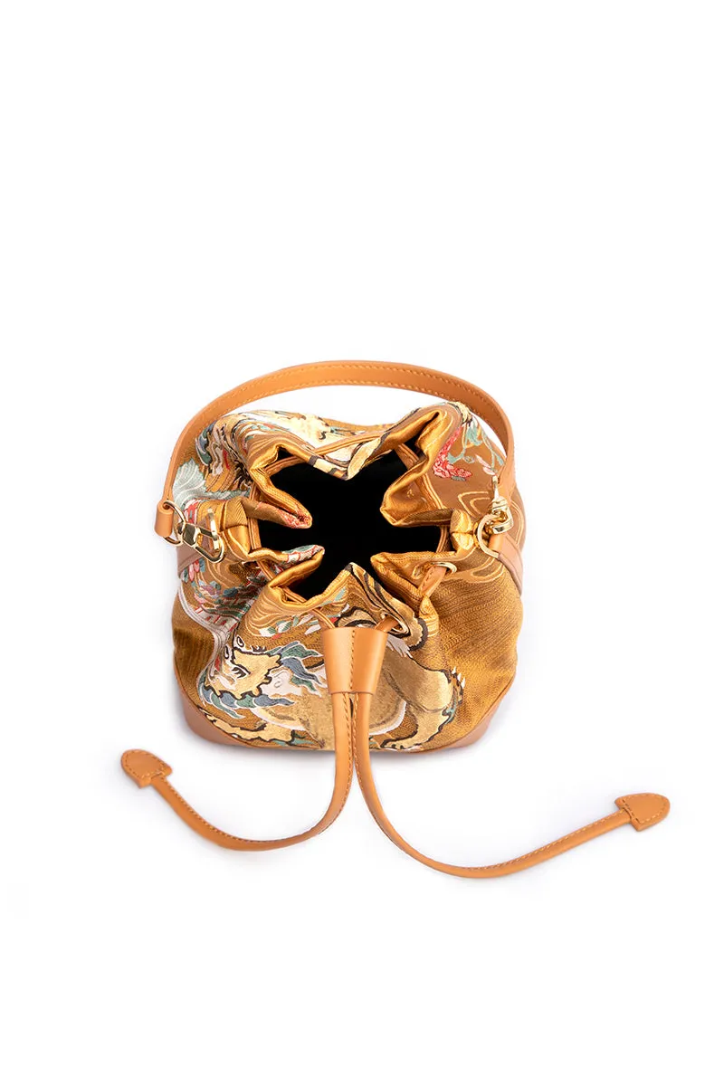 Aiviin | Golden Lion Bucket bag