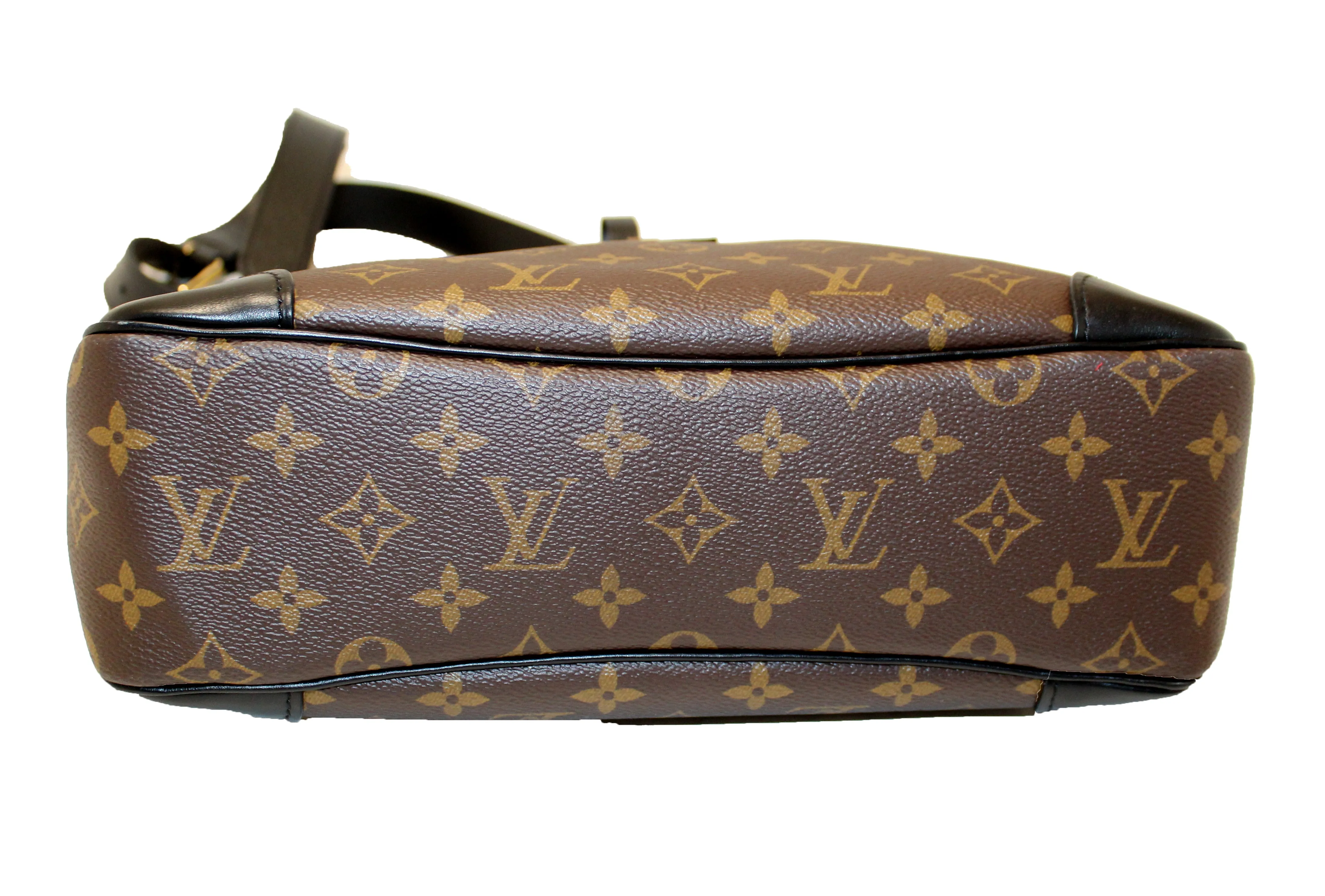 Authentic Louis Vuitton Classic Monogram Odeon MM Messenger Bag