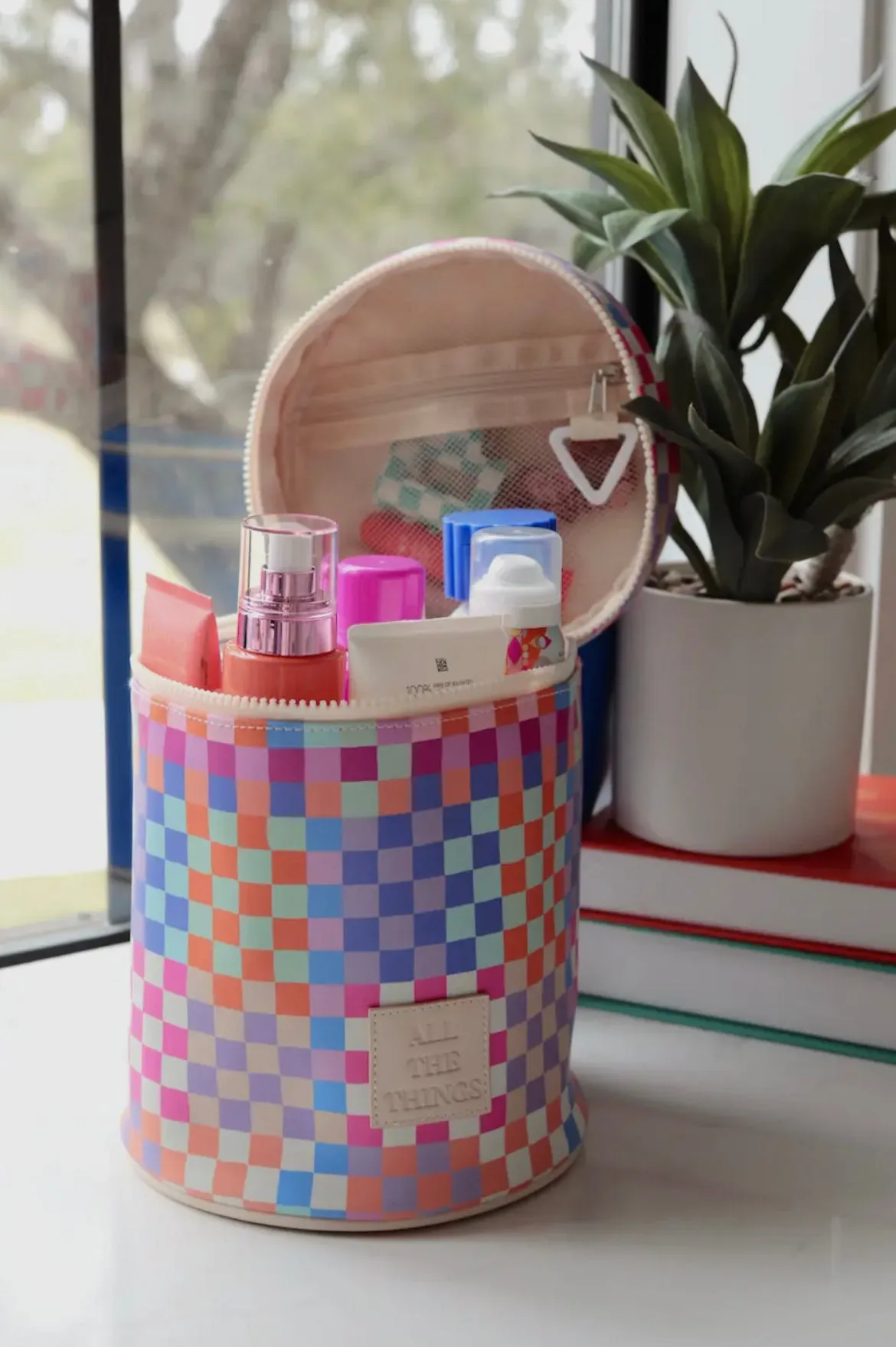 Barrel Organizer Checkered Toiletry Bag