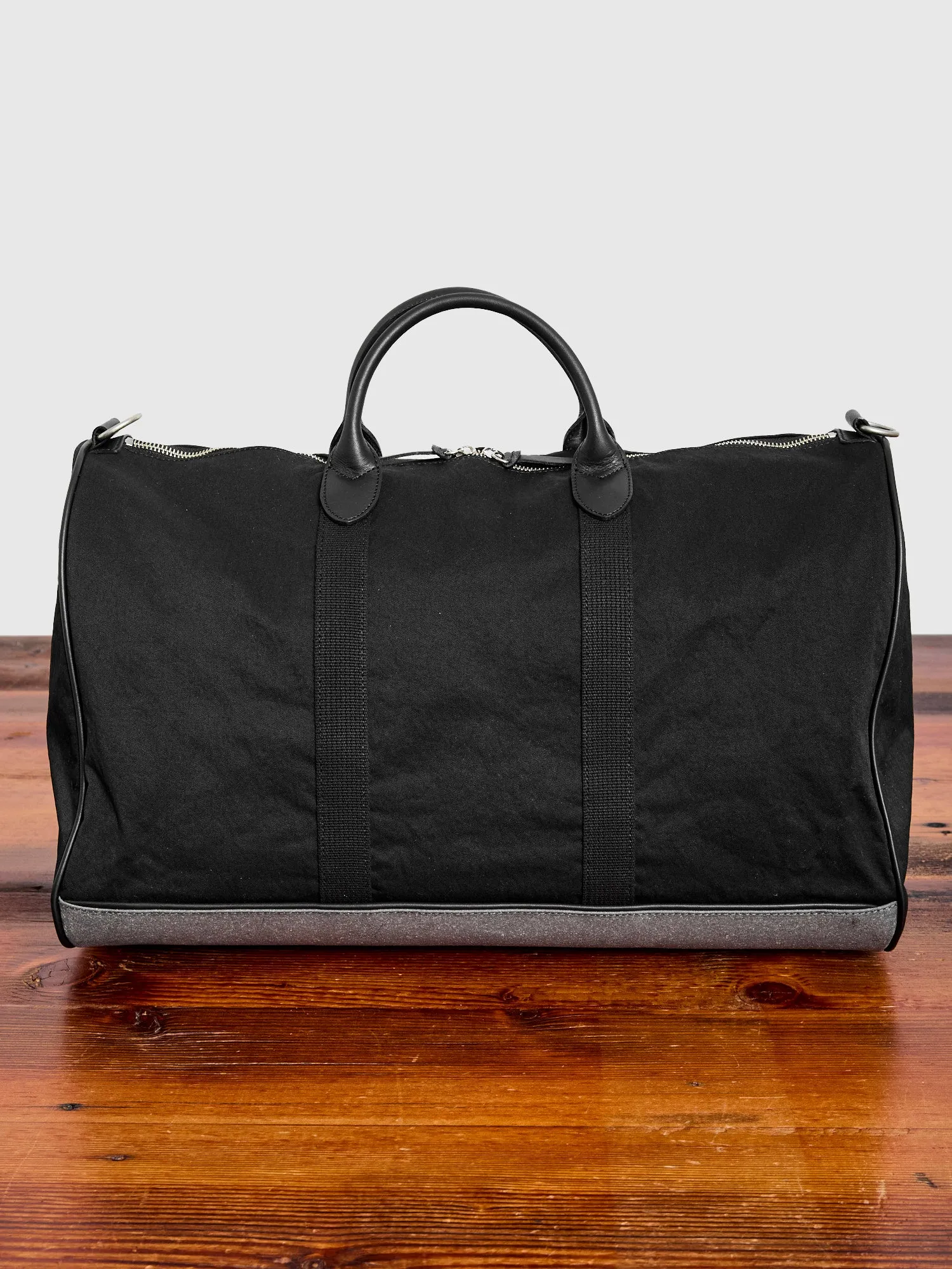 Boston Bag in Black