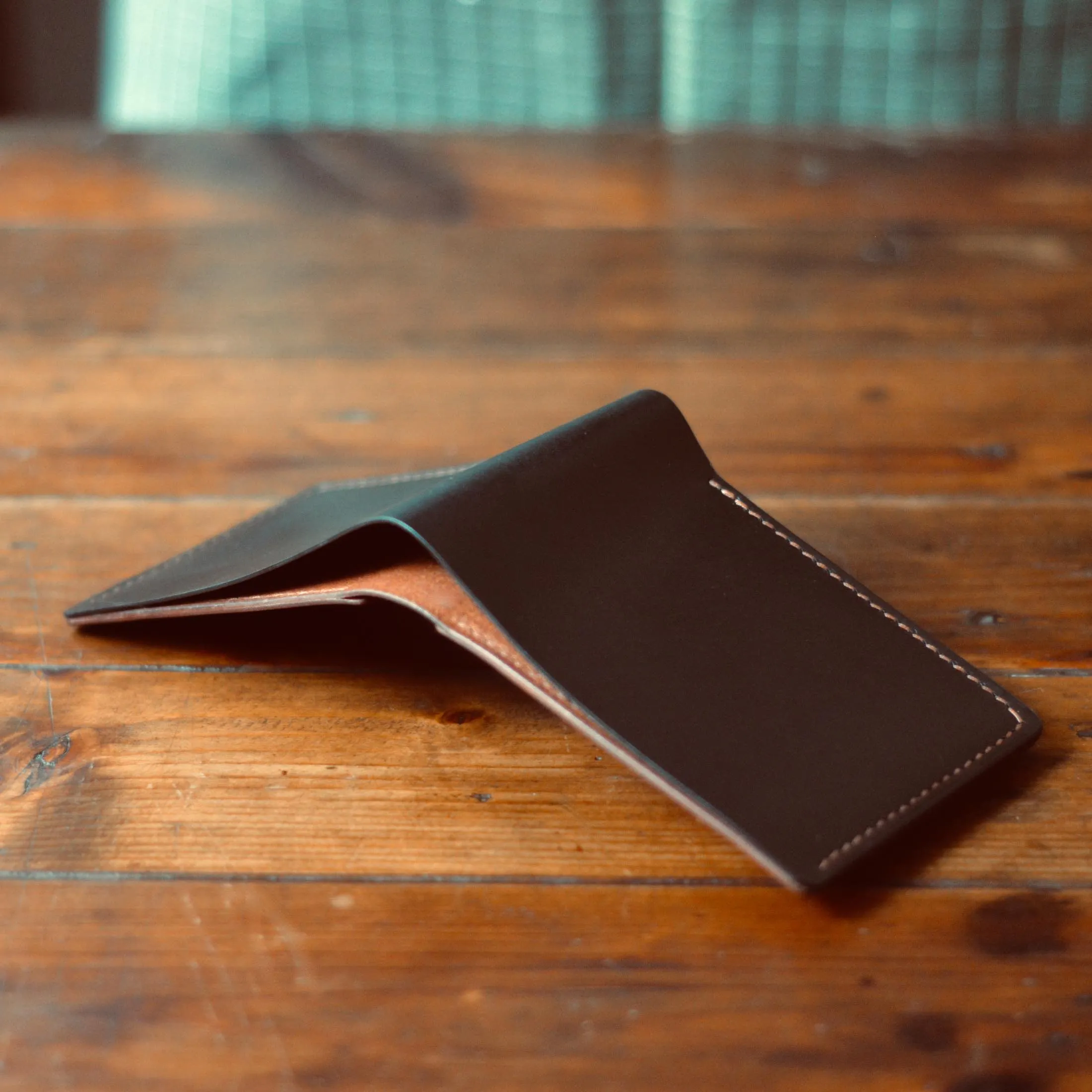 Classic Wallet - Dual Tone