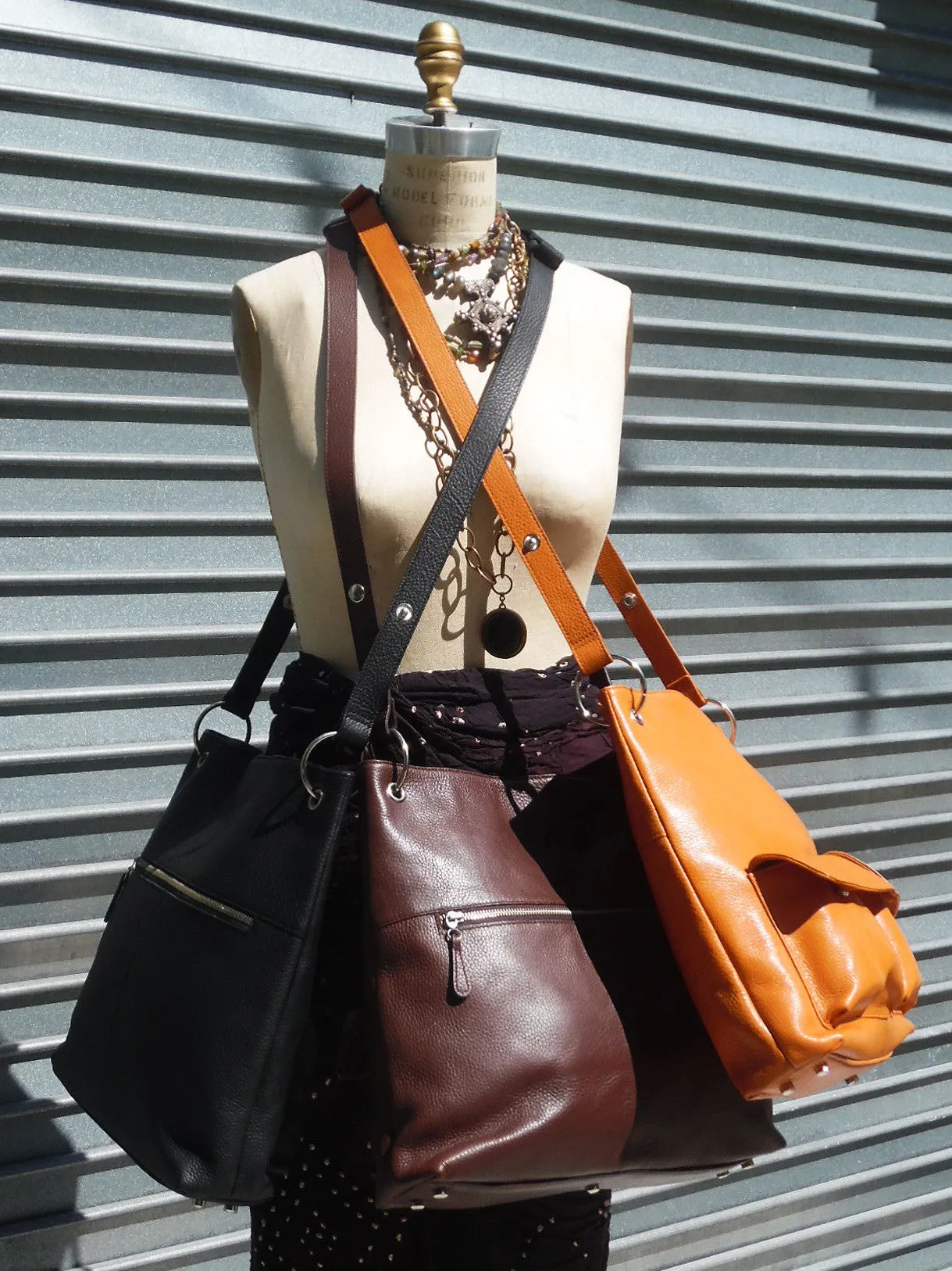 Gapock X Crossbody Bag Pebble Grain Leather Black