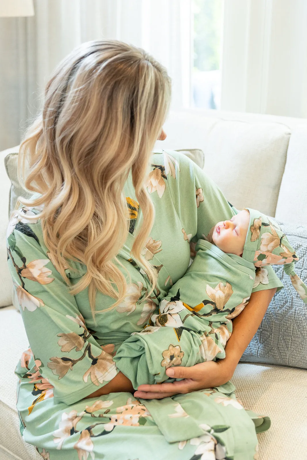 Gia Robe & Newborn Swaddle Set & Dad T-Shirt