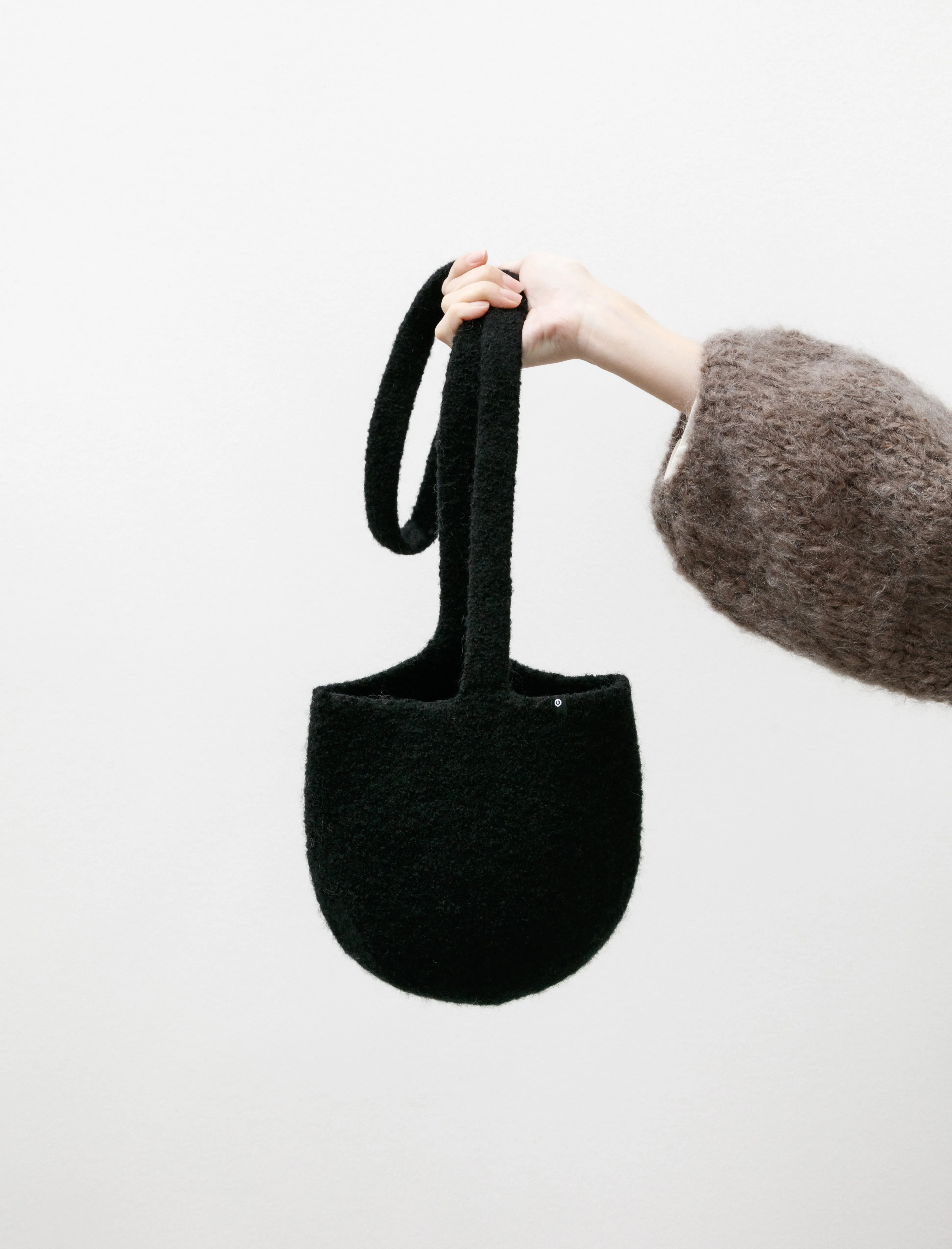 Long Strap Smallest Bucket Bag Black