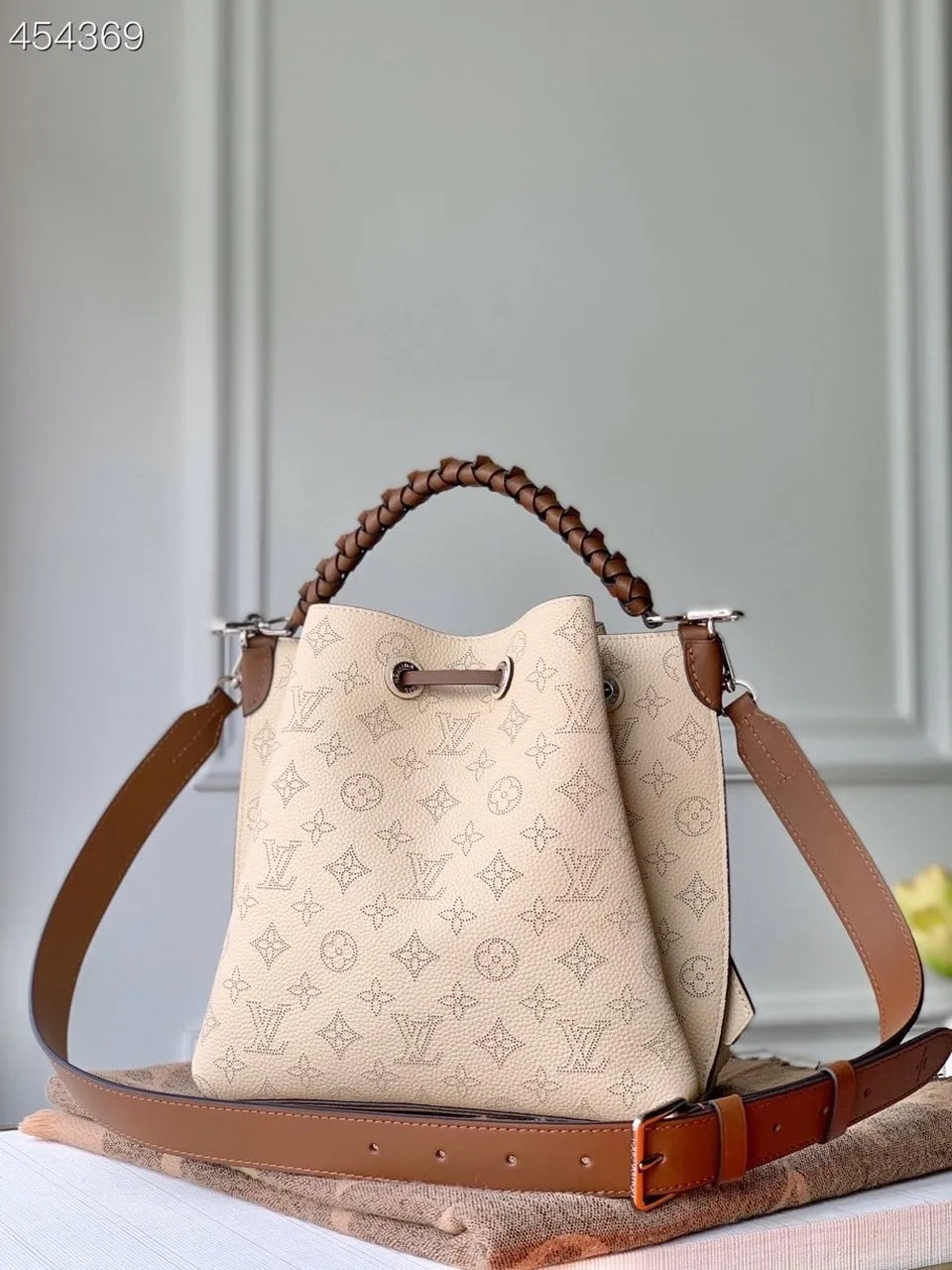 LV Muria Bucket Monogram Motif Beige For Women,  Shoulder Bags 9.8in/25cm LV M55801