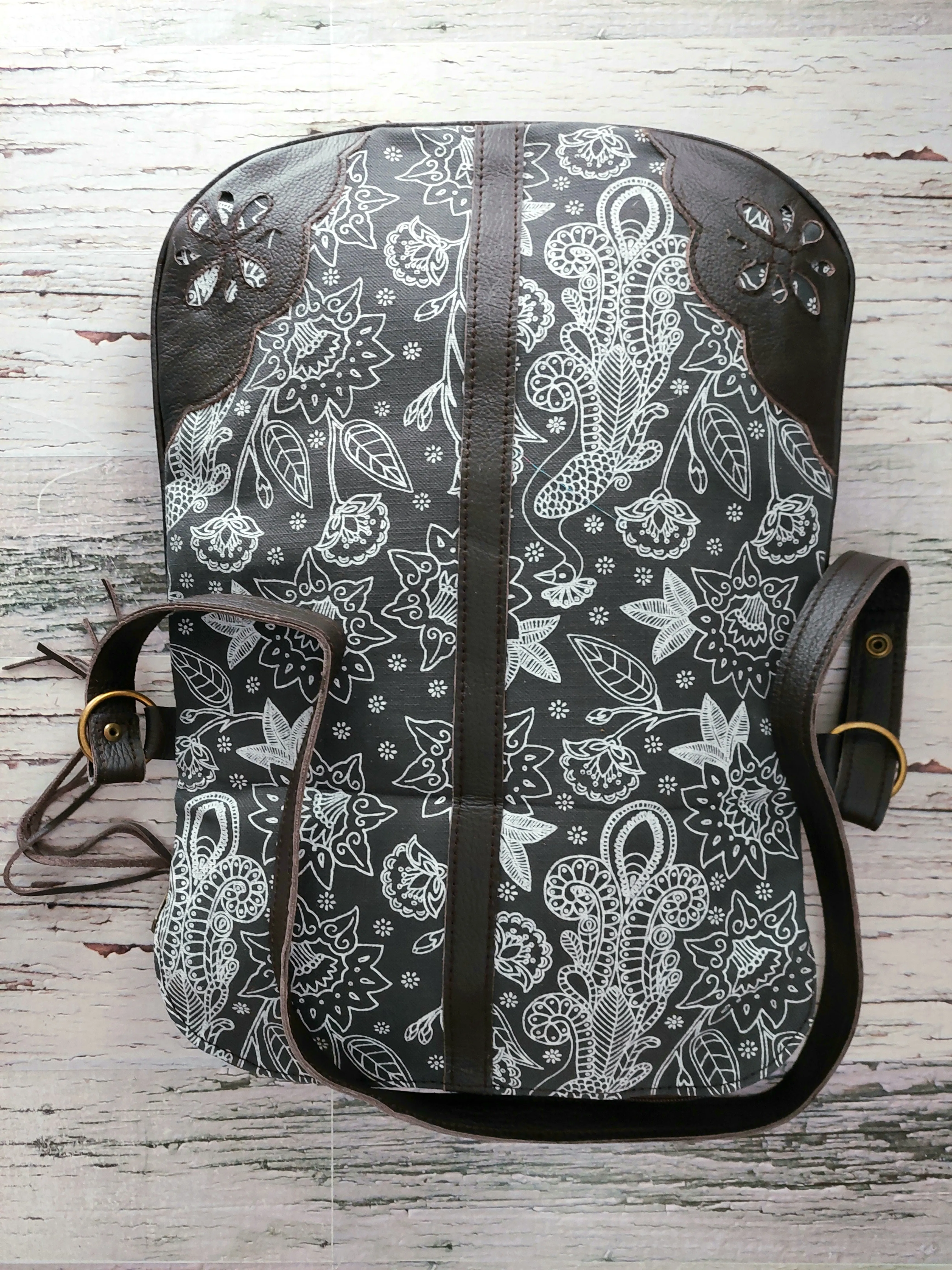 Mongoose Floppy bag - double sided design