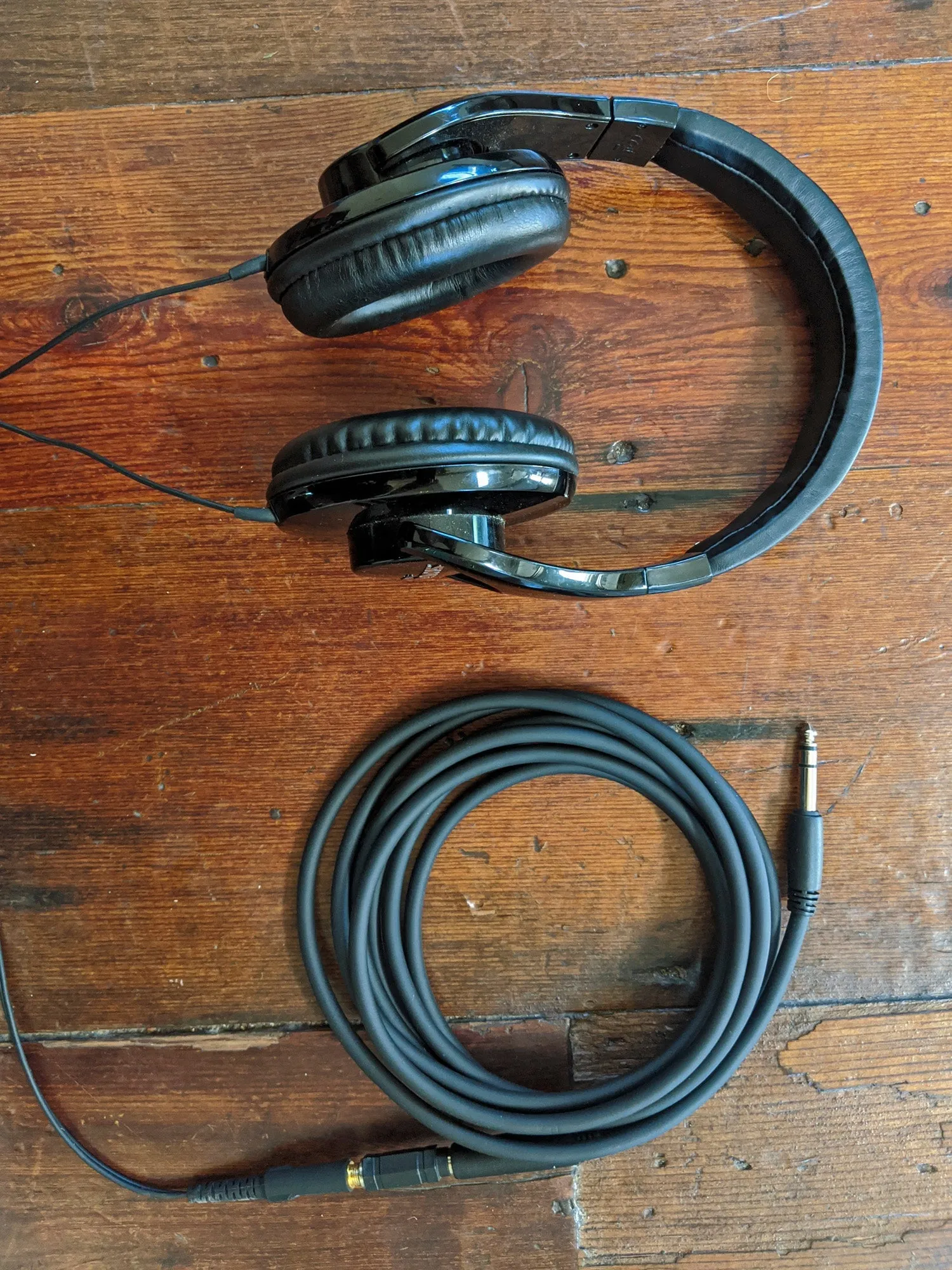 Pig Hog Solutions - 10ft Headphone Extension Cable, 1/4"