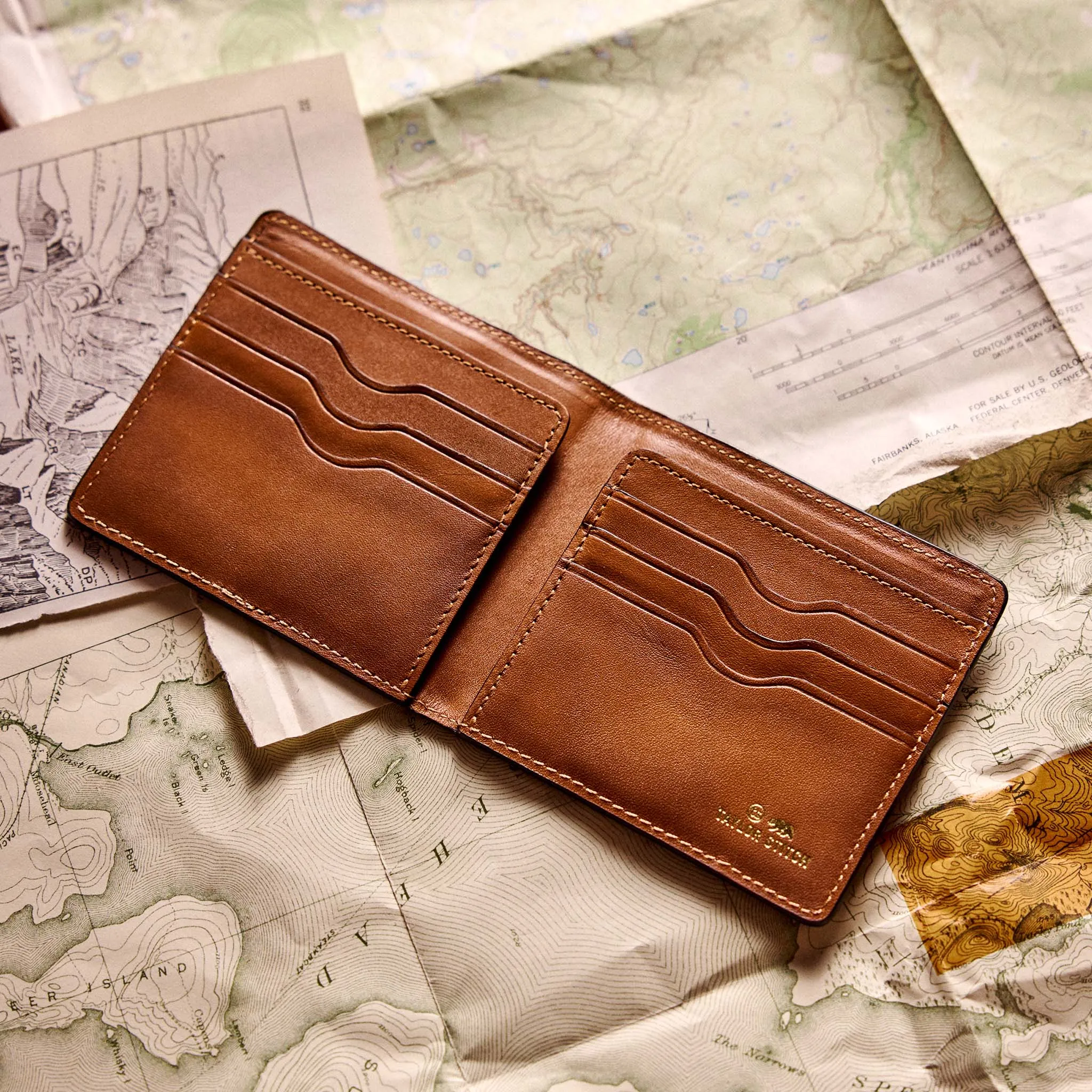 The Minimalist Billfold Wallet in Brown