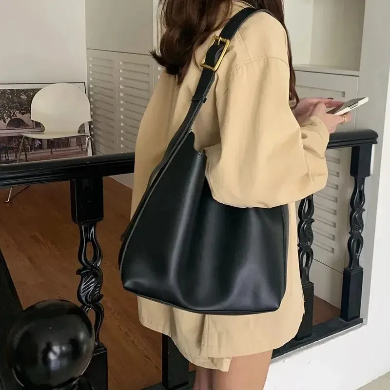 Uniwim Stephanie Minimalist Leather Shoulder Bag